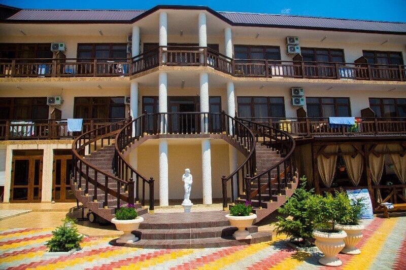 Бриз, Гостевой дом , Абхазия, п. Цандрипш Чёрное море