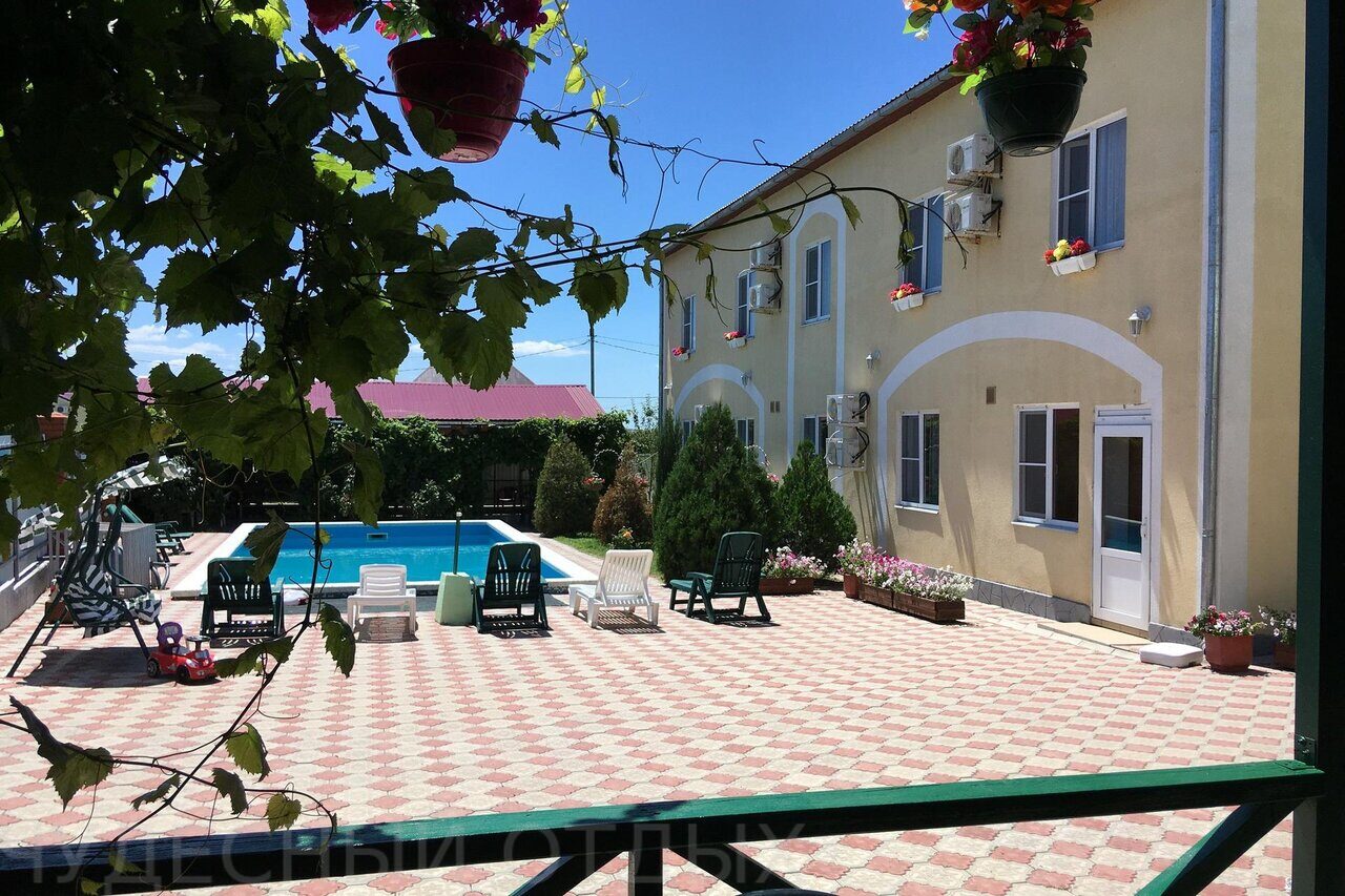 Маяк, Гостевой дом, ст. Голубицкая, Чёрное море