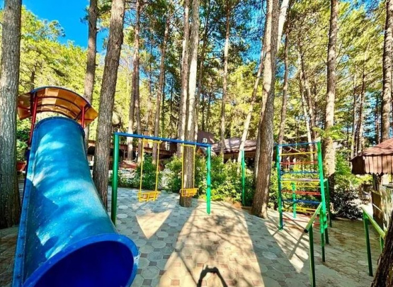 Высокий замок, Гостевой дом. Бассейн 2