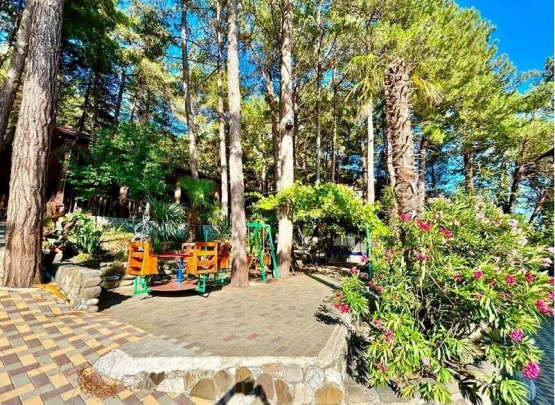 Высокий замок, Гостевой дом. Бассейн 2