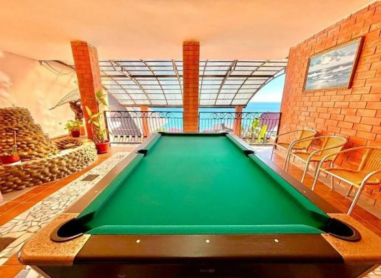 Высокий замок, Гостевой дом. Бассейн 2