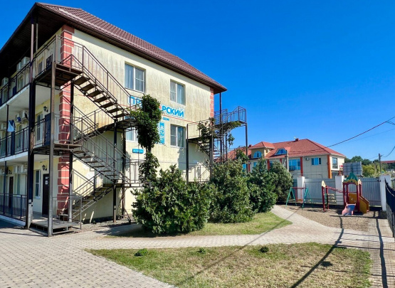 ПРИМОРСКИЙ Гостевой дом. Бассейн 2