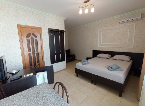 ПРИМОРСКИЙ Гостевой дом. Бассейн 2