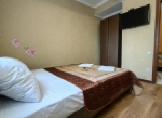 Апартаменты с кухней Домик у моря 2-х комнатный Центр 2