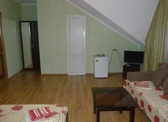 Гостевой дом «Лазурный» п. Лазаревское 2