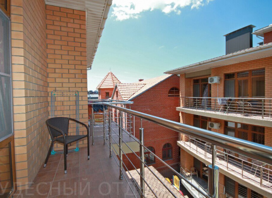 Валентина, Гостевой дом 2