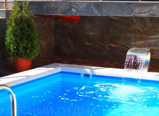 Валентина, Гостевой дом 2