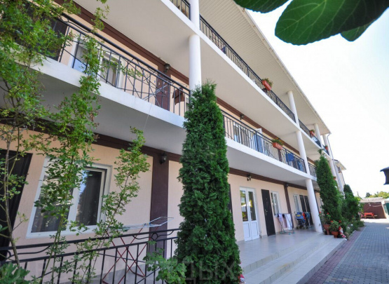 Айсберг, Гостевой дом 2