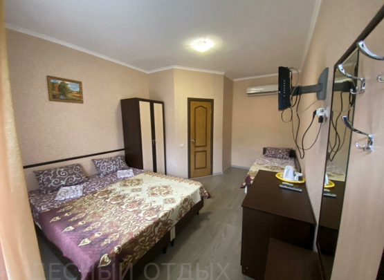 Айсберг, Гостевой дом 2