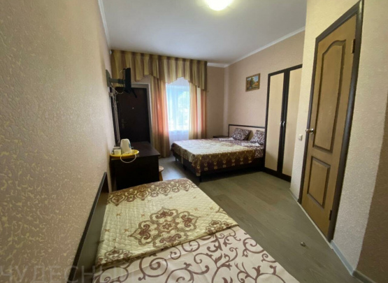 Айсберг, Гостевой дом 2