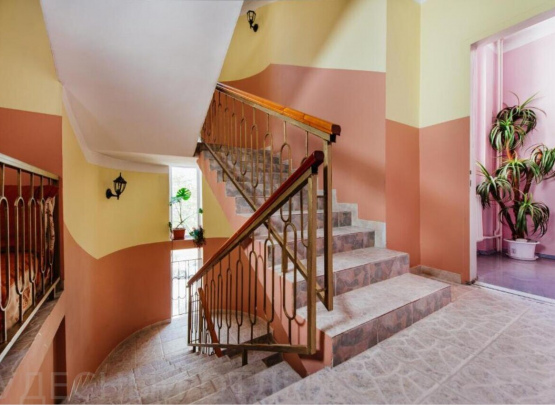 Золотое Руно, Гостиница 2