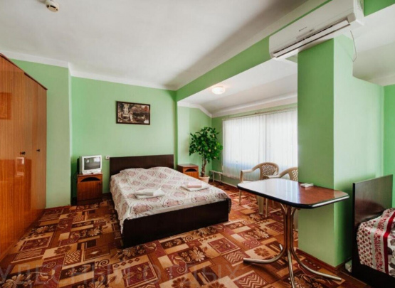 Золотое Руно, Гостиница 2