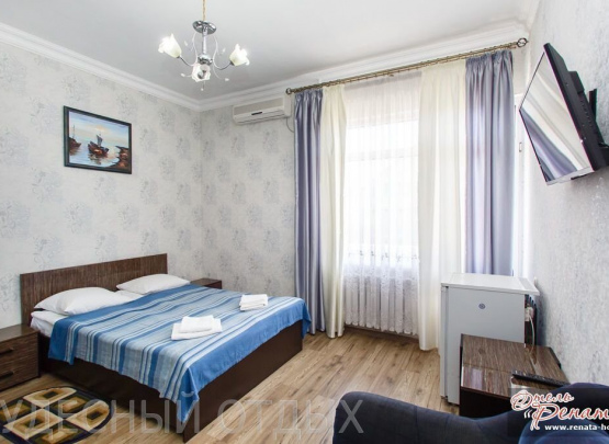 Рената, Отель 2