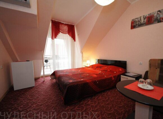 Летуаль, Частный отель 2