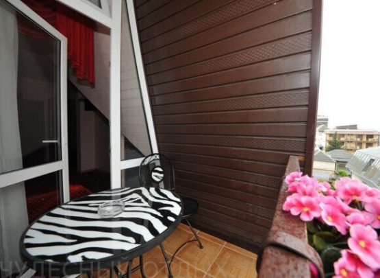 Летуаль, Частный отель 2