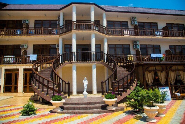 Бриз, Гостевой дом , Абхазия, п. Цандрипш