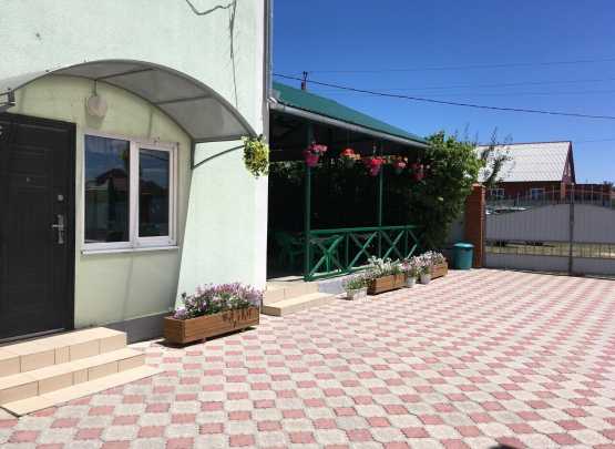 Маяк, Гостевой дом, ст. Голубицкая, 2