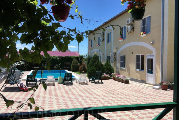 Маяк, Гостевой дом, ст. Голубицкая,