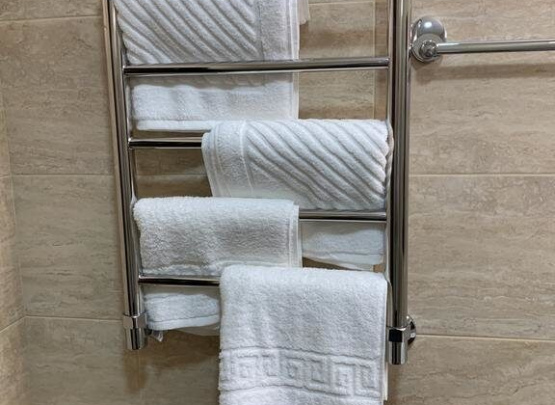 Слон, Отель,  п. Лазаревское 2