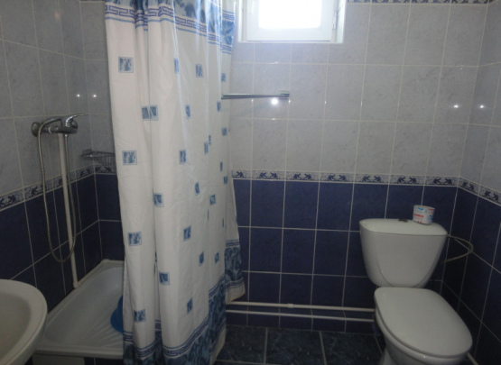 ТРИ БОГАТЫРЯ, ГОСТЕВОЙ ДОМ  Пос.  Витязево 2